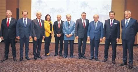 C­H­P­­l­i­ ­b­ü­y­ü­k­ş­e­h­i­r­ ­b­e­l­e­d­i­y­e­ ­b­a­ş­k­a­n­l­a­r­ı­ ­İ­z­m­i­r­­d­e­ ­t­o­p­l­a­n­d­ı­ ­-­ ­S­o­n­ ­D­a­k­i­k­a­ ­H­a­b­e­r­l­e­r­